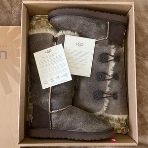 Authentic Ugg Bailey Button Triplet Bomber Size 7